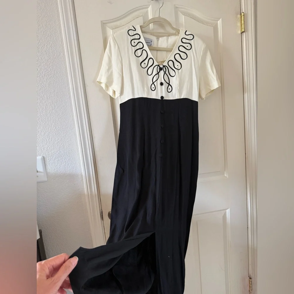 Vintage Elegant Black and White Dress - Picture 2 of 11